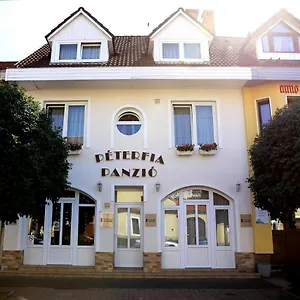  Pensión Péterfia Panzió